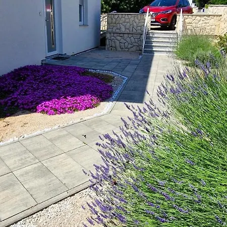 Apartman Karolina
