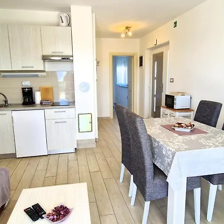 Apartment Apartman Karolina