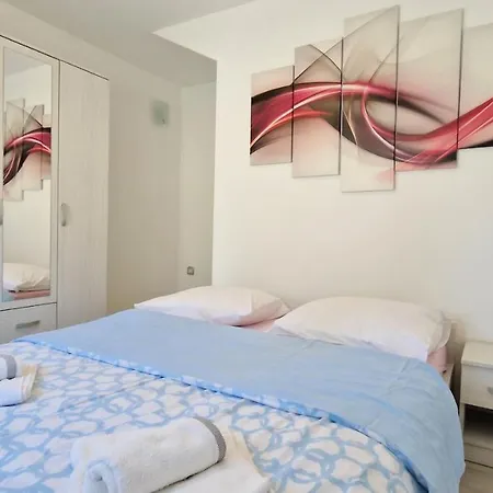 Apartman Karolina *