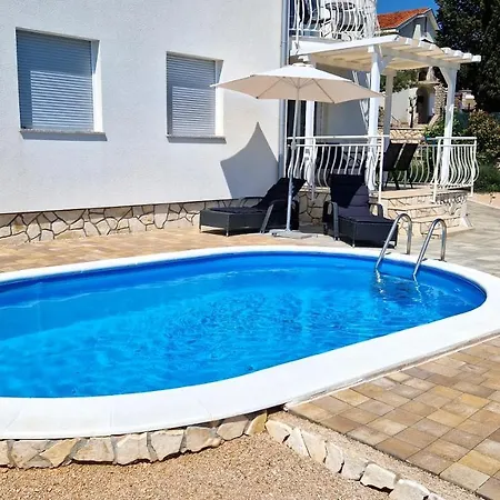 Apartman Karolina *
